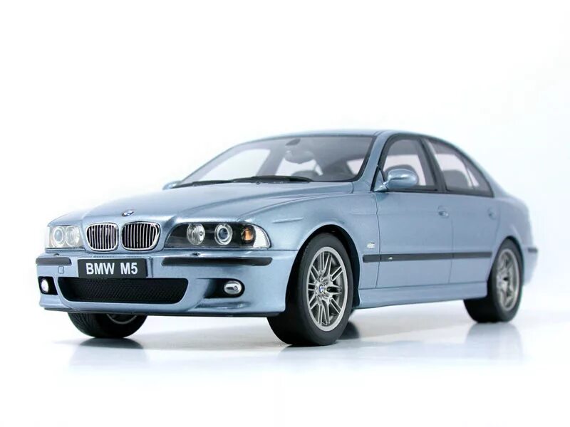 1 18 вышла. BMW 5 e39. Модель BMW m5 (e34). BMW (e39) 1997-2004. BMW e39 1/18.