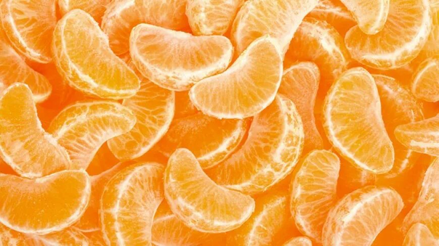 Новогодние мандарины на прозрачном фоне. Мандарин танжерин. Манорен. Фрукты разрешенные на кето. Апельсин и мандарин.