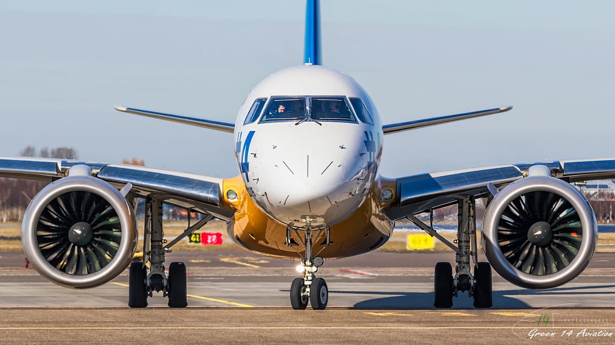 Embraer e2. Embraer e-jet-190e2. самолёт embraer 190. самолет эмбраер emb 190. air astana embraer e190-e2.
