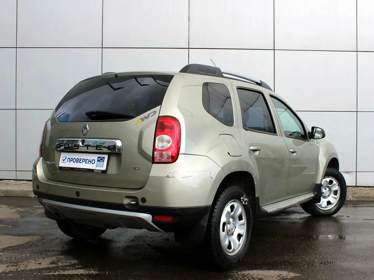 Автомобиль рено дастер с пробегом. Renault Duster 2012. Рено Duster 2012. Renault Duster, 2012 г.. Renault Duster 1 2012.