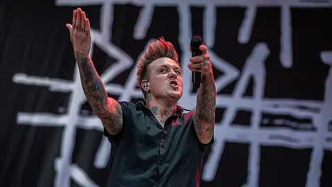 Papa roach between
