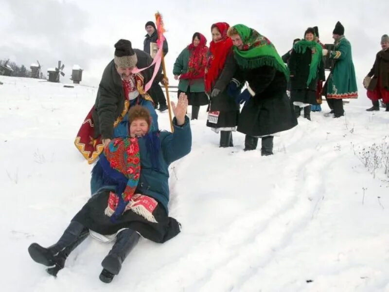Зимний праздник святки. Сычков христославы. Масленица лаковая миниатюра федоскино. Народные игры на рождество. Коляда ряженые.