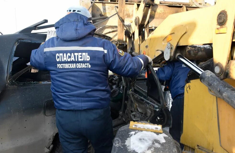 Авария в новошахтинске на жбк. Новошахтинск ростовская область новости происшествия. Авария трасса гуково новошахтинск. Смертельное дтп в новошахтинске. Дтп в новошахтинске 2021.