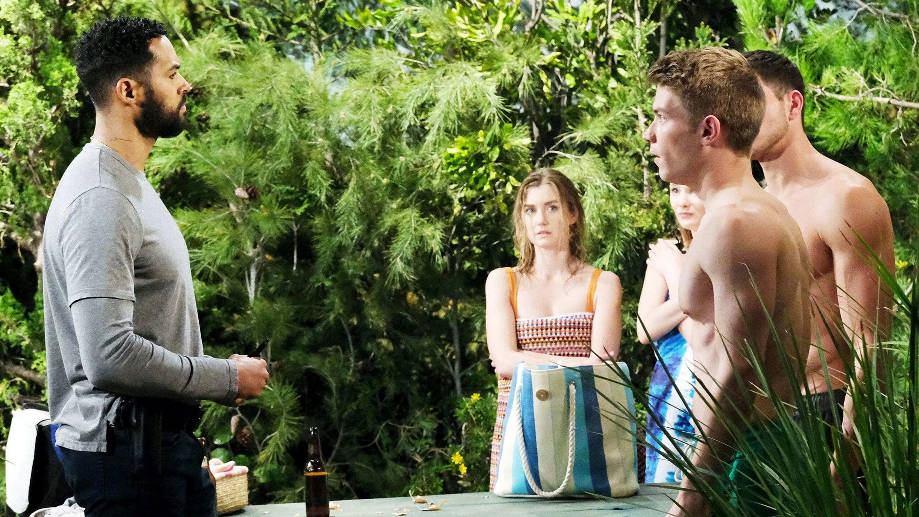 Days of our lives spoilers. Бенджамин валле. Комикс одиночество. Ben came. Комикс одиночество.