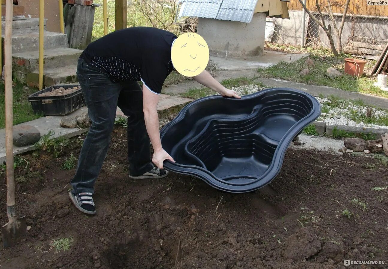 Как установить пластиковый пруд. Емкость для прудика на даче. форма для искусственного пруда. пластиковый пруд. пластиковый пруд для дачи.