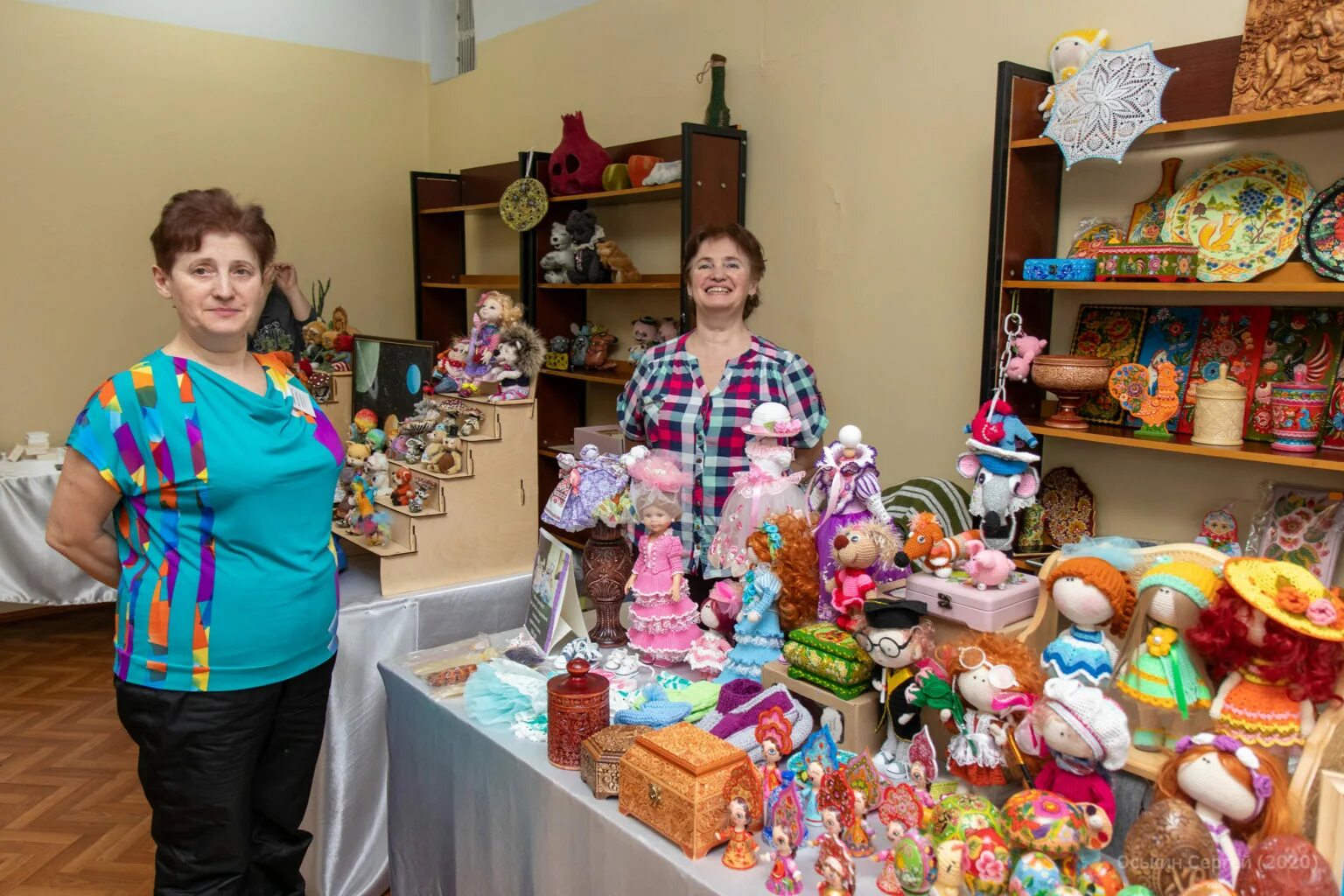 Выставка мастеров фото. Выставка рукоделия. Ярмарка в универмаге тула. Экспофорум санкт-петербург ярмарка агрорусь. Ярмарка белорусских товаров.