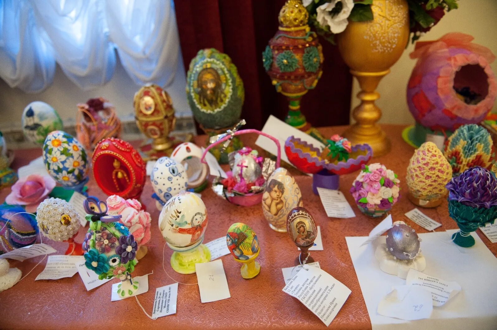 декоративно пр кладное творчество. декоративно прикладное искусство. фестиваль декоративного творчества. фестиваль ремесел 2022 в стерлитамаке. вознесенский пасхальная инсталляция.