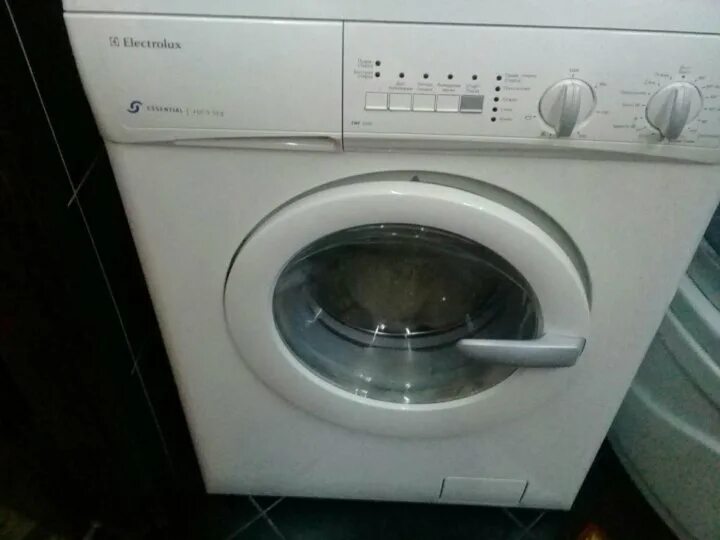 Старая стиральная машина электролюкс. Electrolux ew1062s. Стиральная машина электролюкс 2000. Старая стиральная машина электролюкс. Стиральная машина electrolux wh 4555 t.