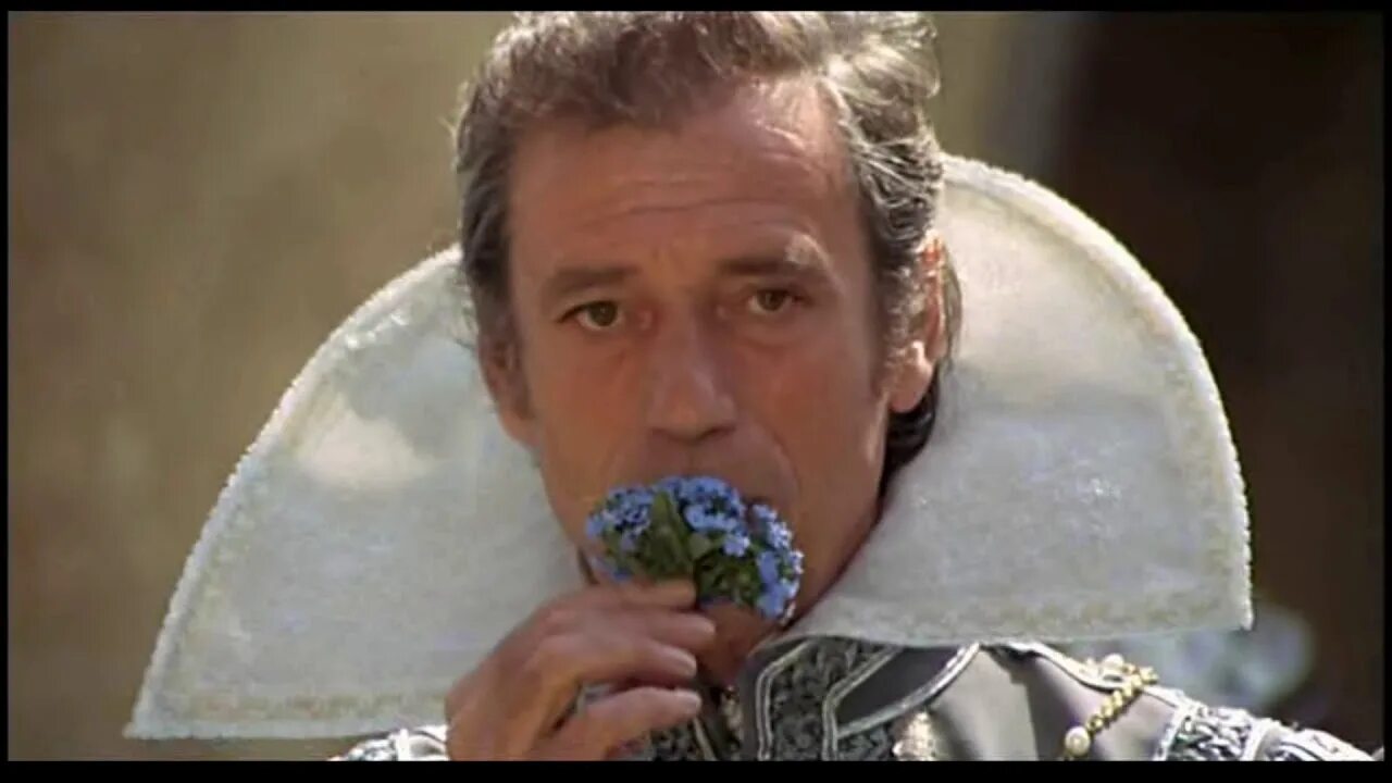 Мания величия 1971 постер. Мания величия фильм 1971. Мания величия 1971. Ив монтан и луи де фюнес. Фильм мания величия с луи де фюнесом.