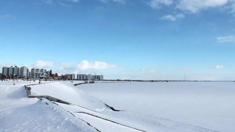 Уровень вода обь нижневартовск 2025. Река обь нижневартовск. река обь нижневартовск зимой. набережная оби нижневартовск. зимняя обь в нижневартовске.