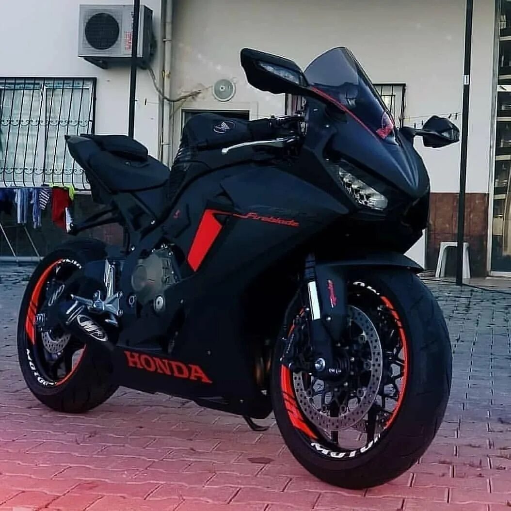 Honda cbr1000rr черный матовый. Honda cbr1000rr Fireblade черный матовый. Sportbike Honda CBR 1000. Ямаха 1000рр.