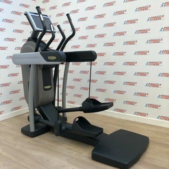 Тренажеры 1000. Technogym Vario excite 700. Велотренажер Technogym excite 700. Эллипсоид Technogym Vario,. Кардиотренажеры Technogym степпер.