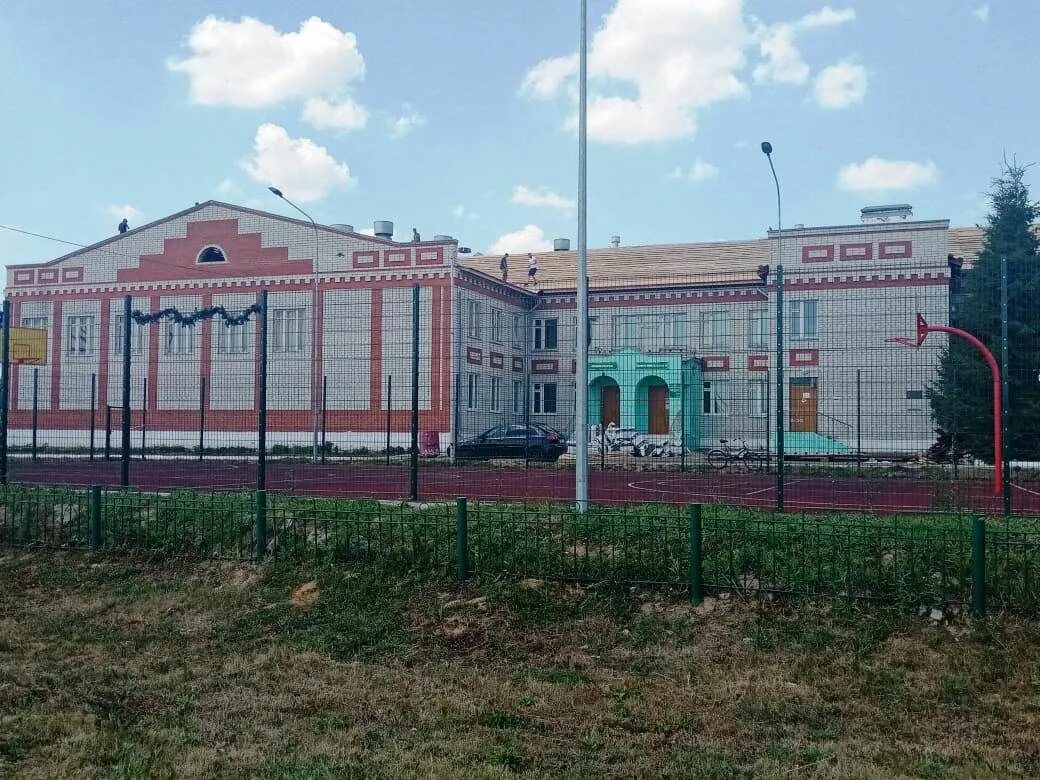 Респ татарстан р н лаишевский тер аэропорт. Кирбинская сош лаишевский район. лаишевская средняя школа татарстан. лаишево школа. лаишевский район мантовская школа.