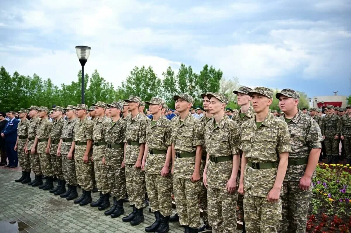 Служба в армии в казахстане. Воинская служба. Призывник Казахстан. Служба в армии Казахстана. Армия в Казахстане призывники.