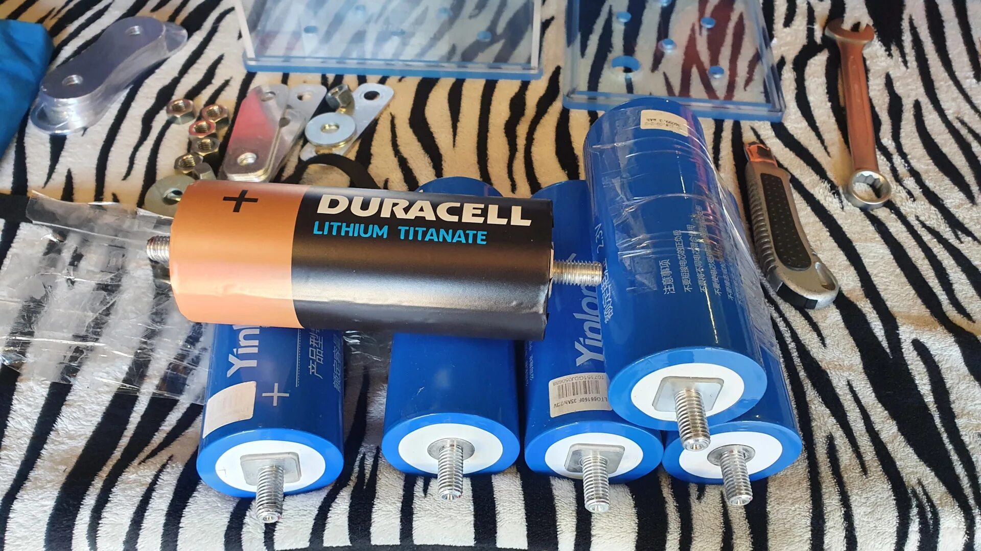 Литий титанат 100ач. Секция литий титанат 35. Литий титанат Duracell. Титанат 60а.