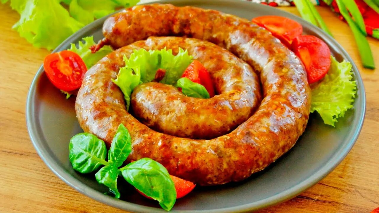 Колбаса домашняя рецепты сборная. Домашняя колбаса. колбаса домашняя украинская. колбаски домашние. украинские колбаски.