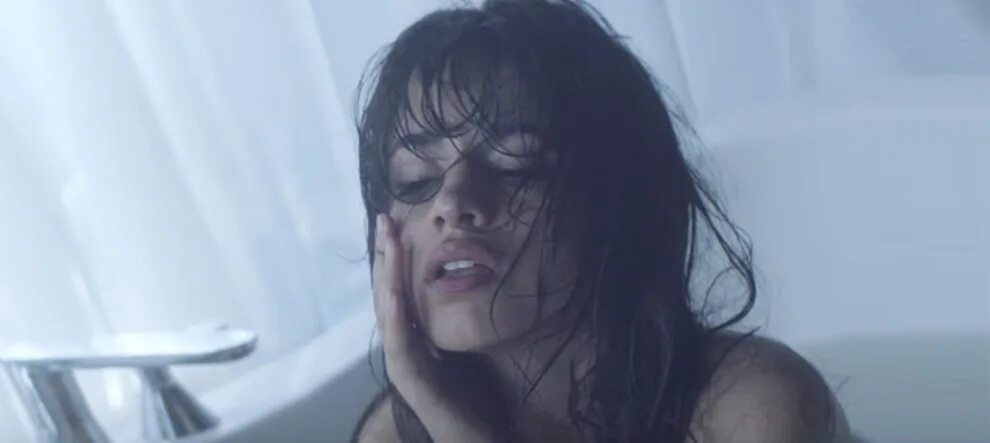 Скайлар грей певица. Camilla me. Camila cabello crying in the club. Camila cabello crying in the club. Camilla me.