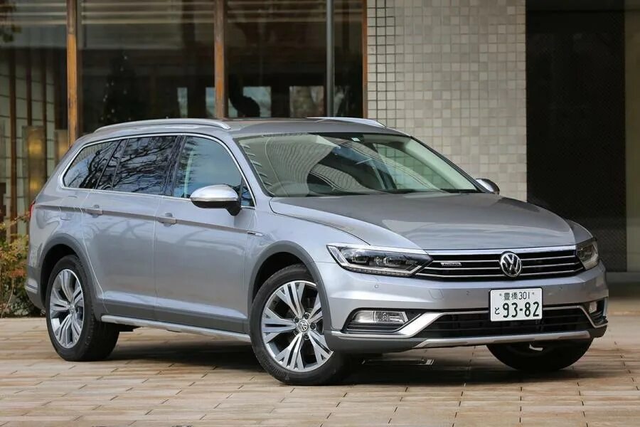 Passat b8 Alltrack. VW Passat Alltrack 2015. Фольксваген Пассат универсал 2015. Volkswagen Passat Alltrack b8 черный.