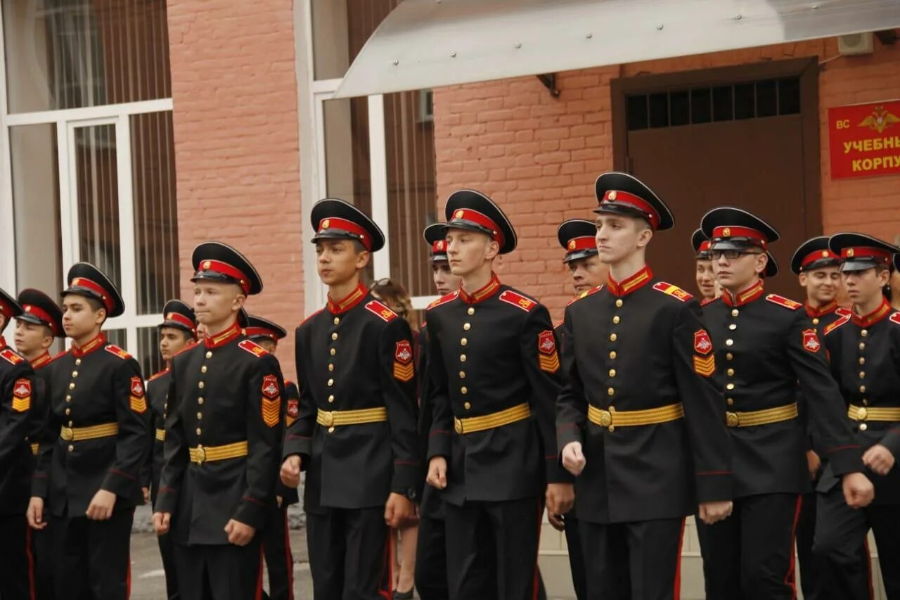 Про сву. Северо-кавказское Суворовское военное училище. Суворовское училище Владикавказ. Владикавказское Суворовское военное училище.