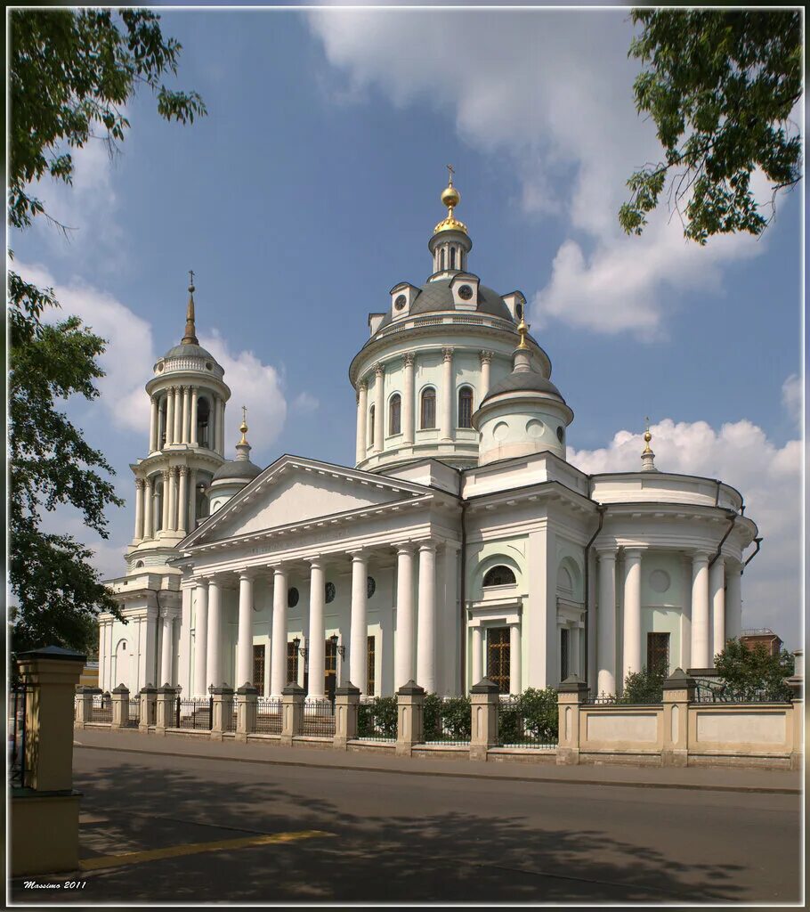 софийский собор старов. храм мартина исповедника (вознесения господня). храмы в стиле классицизма в россии. свято духовский храм шкинь коломна. классицизм храм в москве.