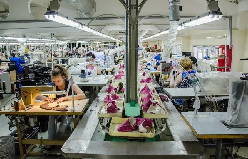 оао обувная фабрика. швейная фабрика атамур егорьевск. работники обувной фабрики. котофей фабрика обуви егорьевск. оао обувная фабрика.