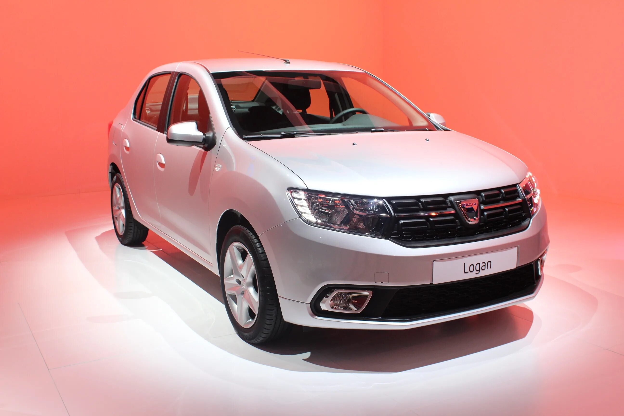 Рено логан 2018. Логан машина новая. Рено логан 2016. Рено логан 2022. Рено логан седан.