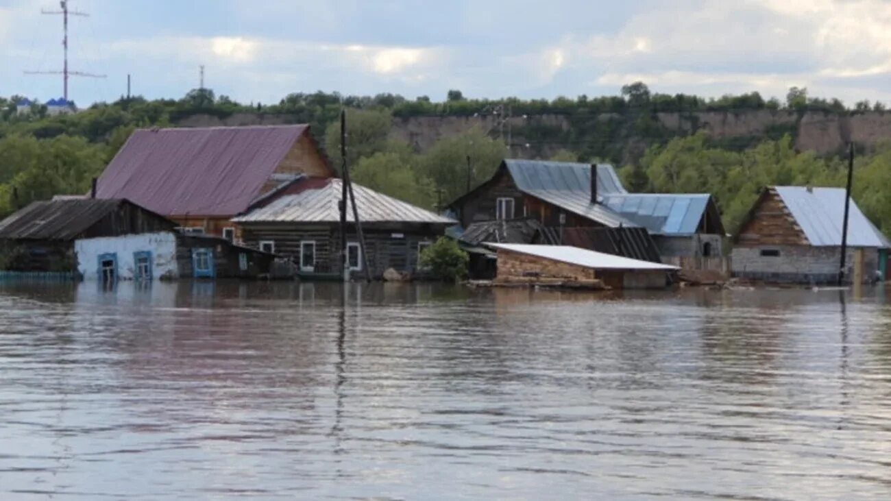 Сростки уровень воды сегодня. Наводнение в Алтайском крае. Наводнение в Алтайском крае 2014. Наводнение в Республике Алтай. Паводок Алтайский край.