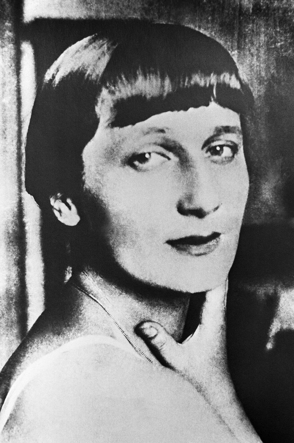 Анна ахматова фото в молодости Анна Ахматова: галерея портретов (фото) Правмир