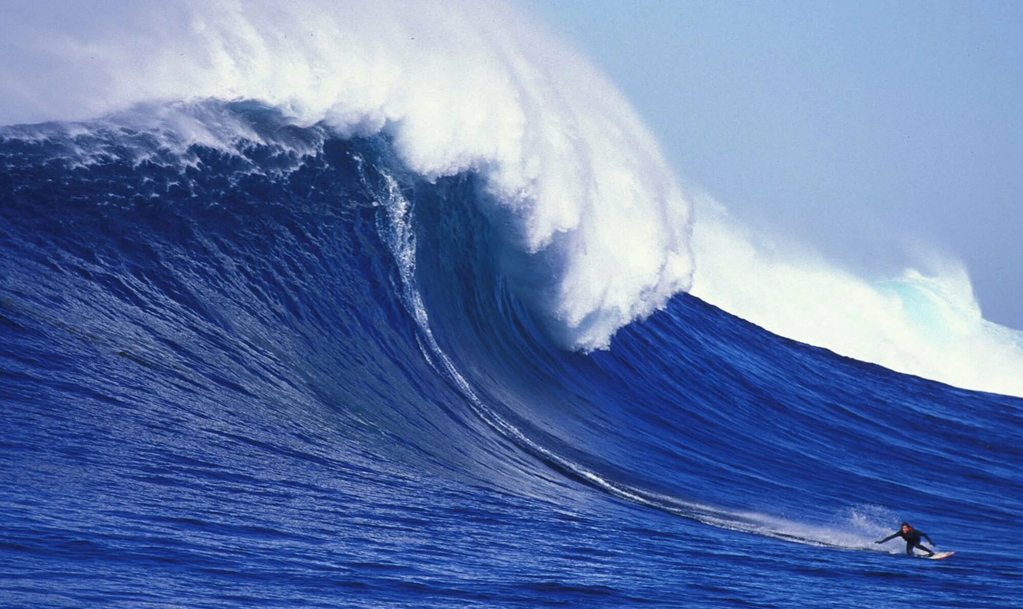 Тихий океан огромный. ЦУНАМИ серфинг. Тихий океан шторм ЦУНАМИ. Тихий океан шторм огромные волны ЦУНАМИ. ЦУНАМИ волны убийцы в тихом океане.