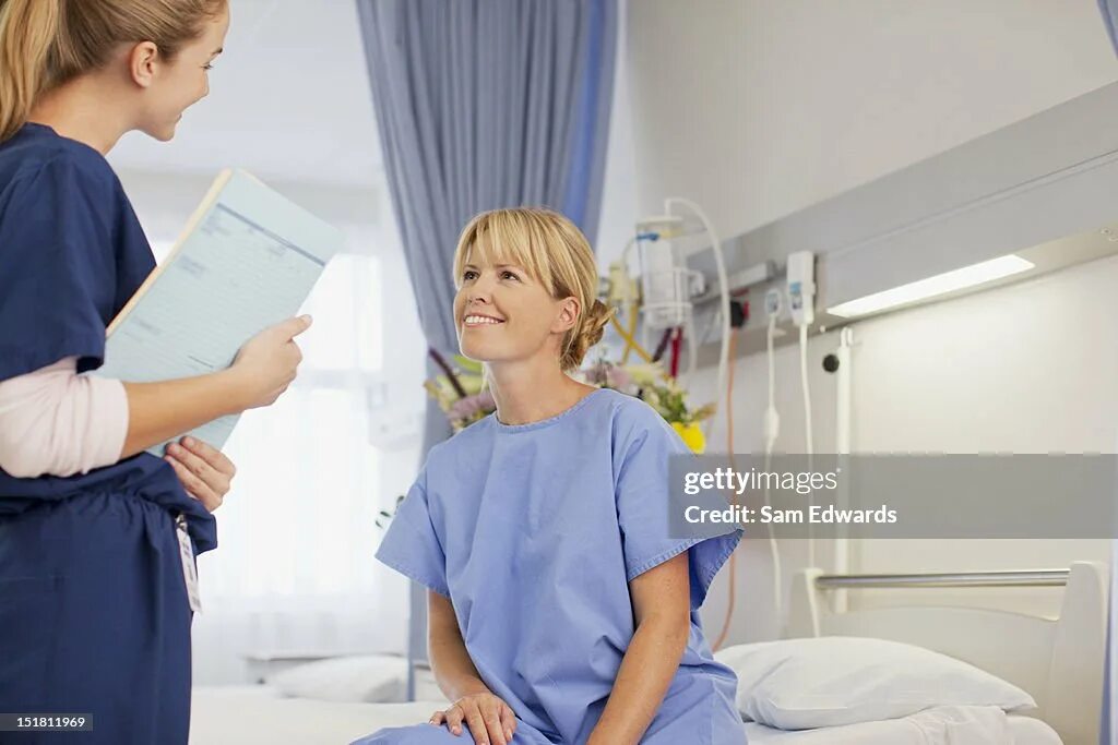 Больной просит. Представиться пациенту. Медсестра здоровается с пациентом. Медсестра опрашивает пациента. Манипуляции с пациентом.