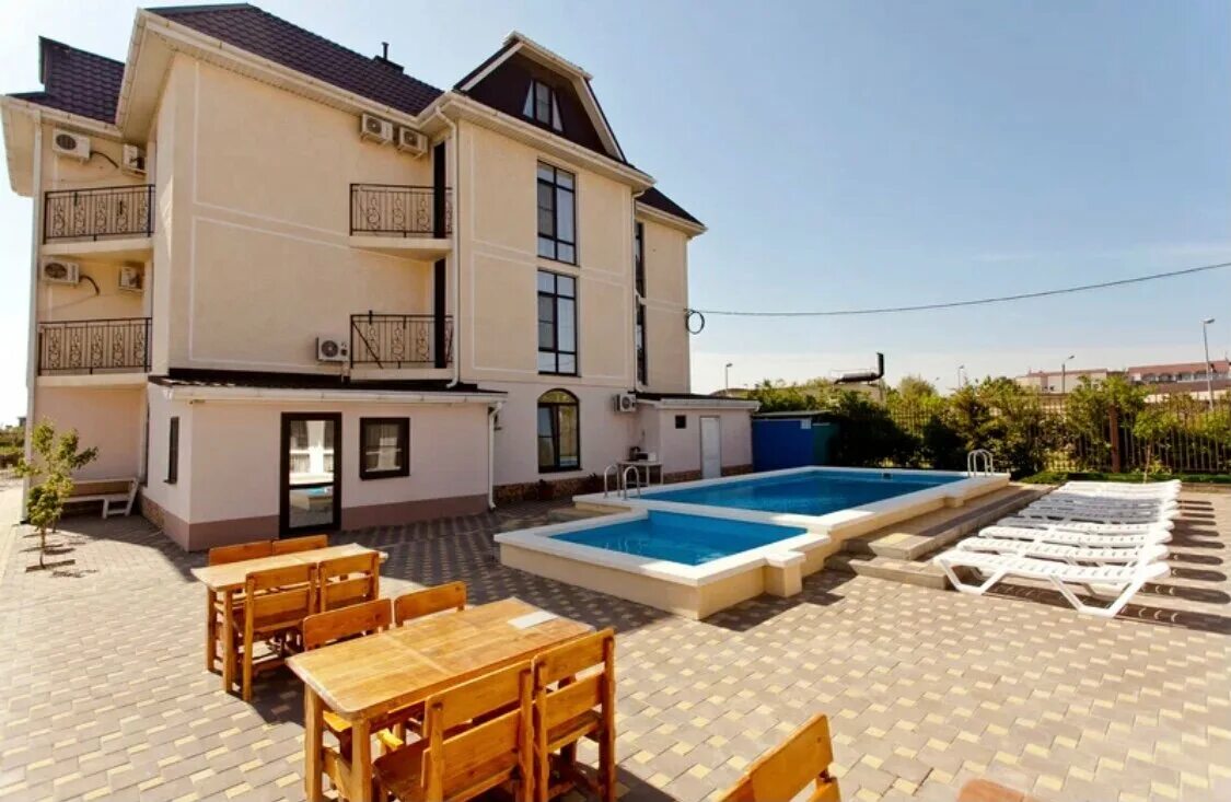 Лазурная, 15. Отель патра витязево. Витязево, ул. Витязево улица лиманная 55. Гостевой дом априори витязево.