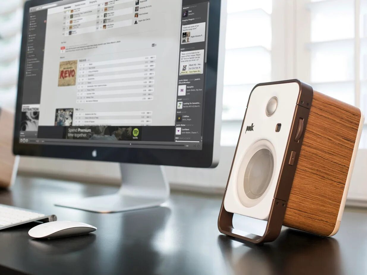 According to the speaker is. Колонка на столе. гаджеты колонки. focal bluetooth колонки. speaker.