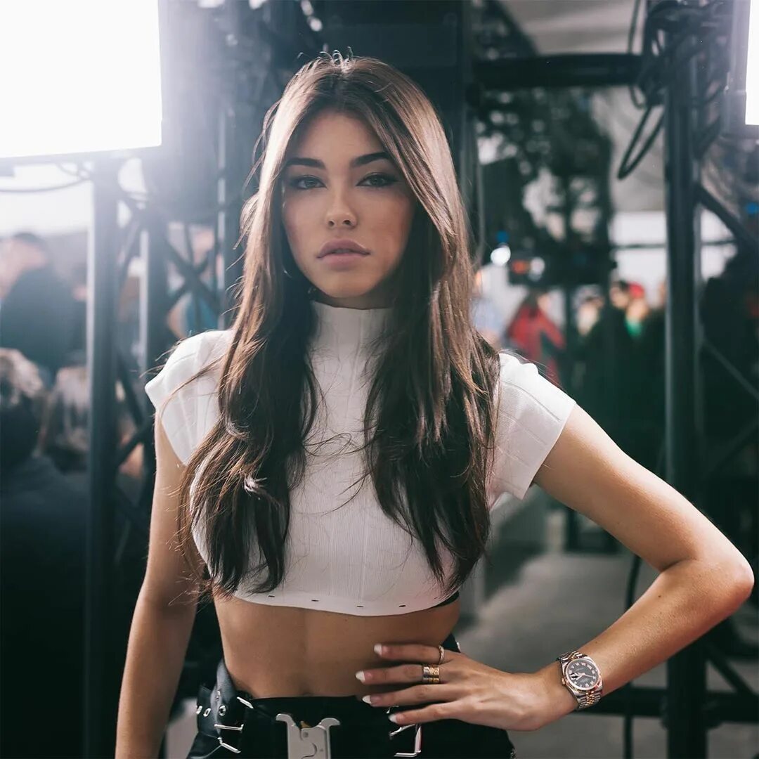 Madison beer bike. Певица beer madison. Madison beer bike. Madison beer перевод песен. Madison beer перевод песен.
