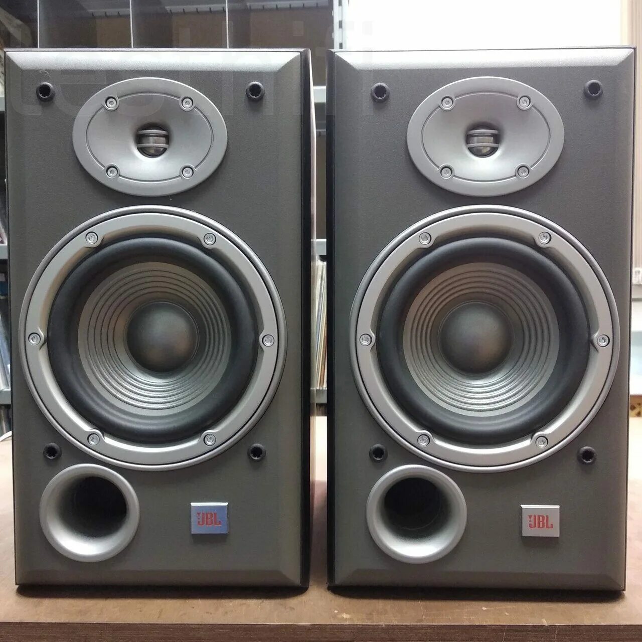 Наушники jbl synchros e30 black. Наушники jbl проводные синие. Jbl e30. Jbl e30. Jbl e30.