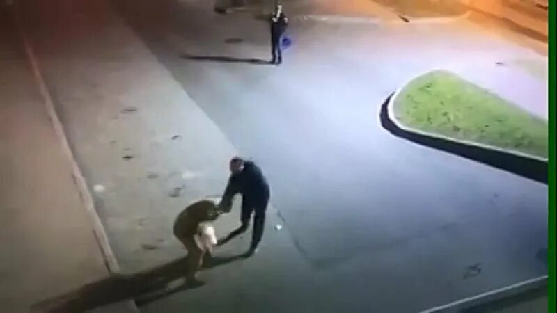 видео избиения прохожих в белгороде