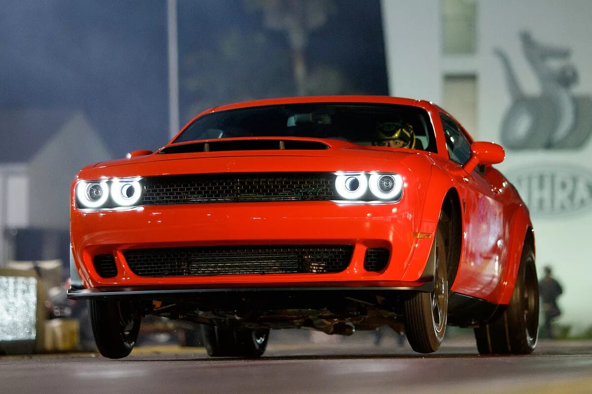 Dodge challenger demon характеристики. Dodge challenger srt demon 170. dodge charger srt demon. dodge challenger srt demon. challenger demon 170.