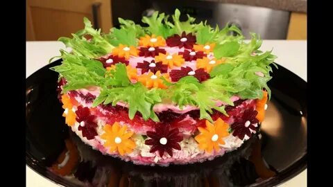 Приготовить вкусный праздничный салат