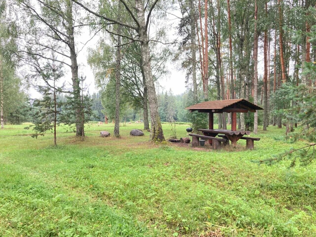Ооо кантри. Оптина пустынь купель. Каменецкие купели. Каменецкие купели глэмпинг. Кантри-парк «каменецкие купели».