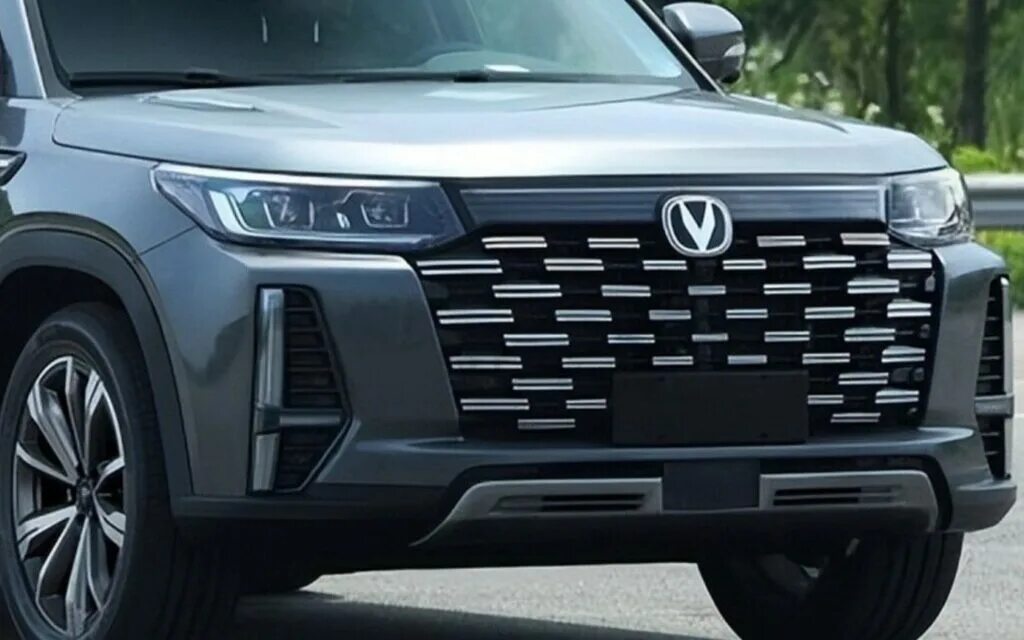 Changan cs95 рестайлинг. Changan cs95. новый терамонт. самый дорогой кроссовер. краун 2025.