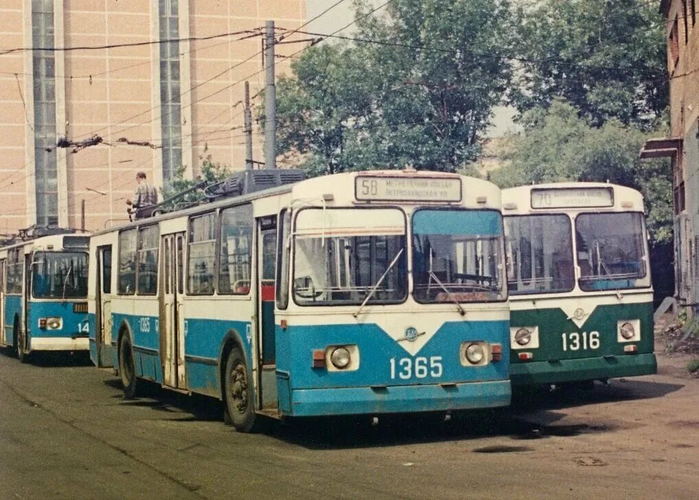 Троллейбус зиу 9. Троллейбус зиу 9 москва. троллейбус зиу 682. троллейбус зиу 682 ссср. зиу-682 (зиу-9).