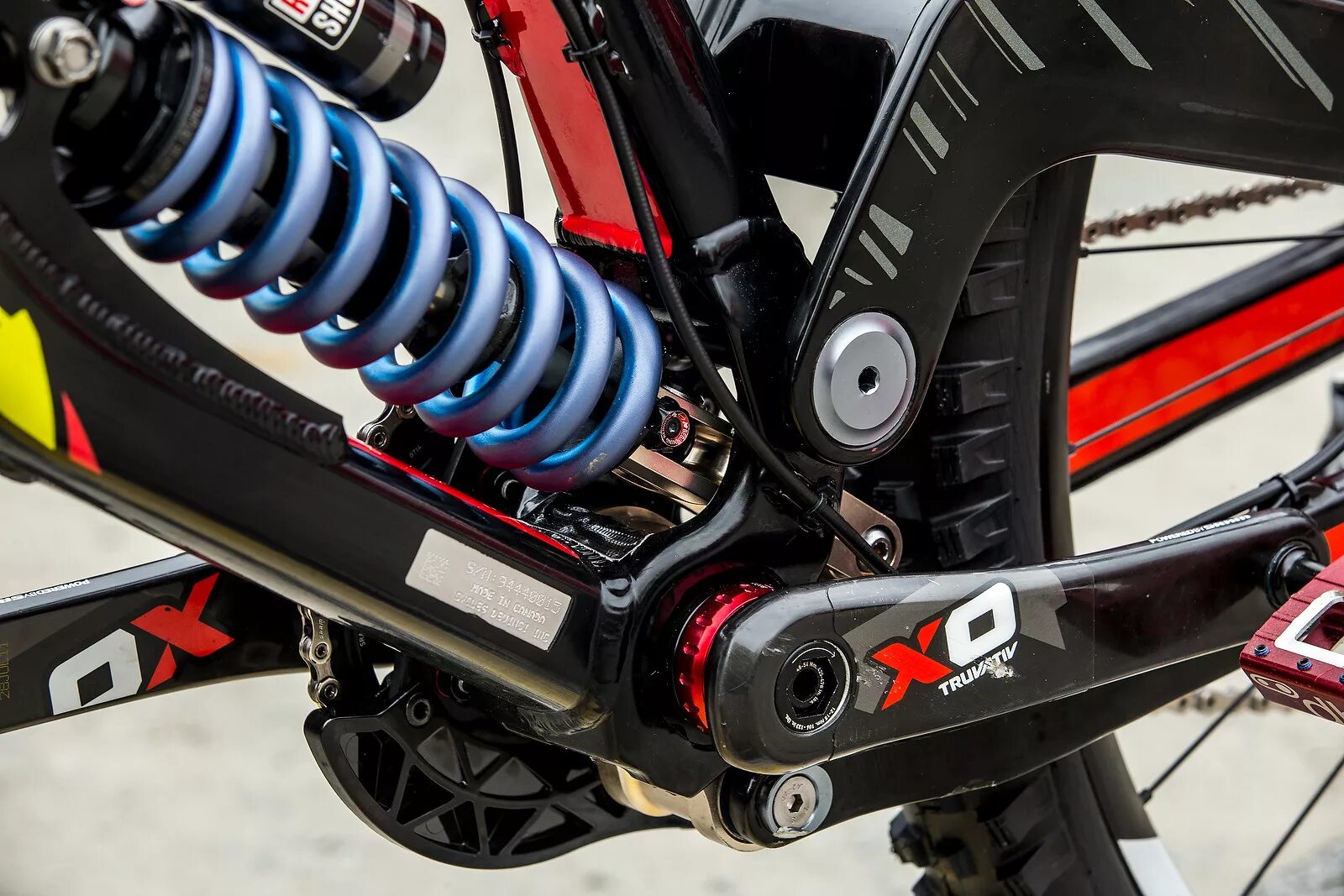 Lefty 2. Пружинный амортизатор ks-180b. Бонки для амортизатора велосипеда. Enduro bike fork. Задняя вилка велосипеда.