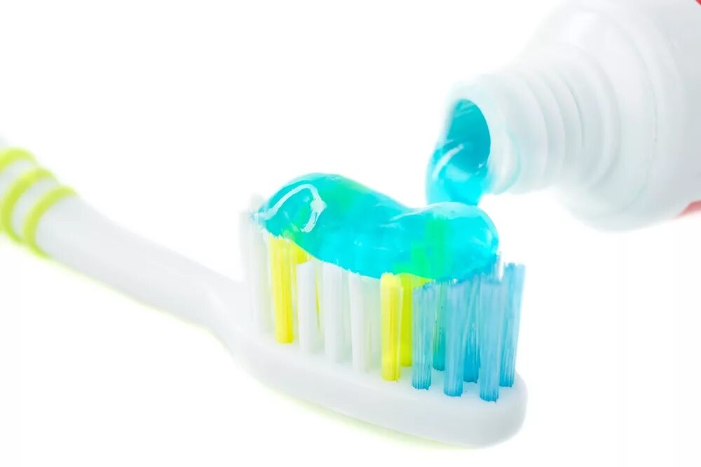 Паста купить щетка. Зубная щетка. Зубная паста. Зубная щетка и паста. Зубная паста и щетка для детей.