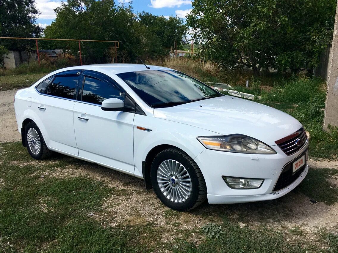 Купить форд мондео 2008 года. Форд Мондео 4 белый. Ford Mondeo 4 2009. Ford Mondeo белый 2008. Форд Мондео 2009 1.6 механика.