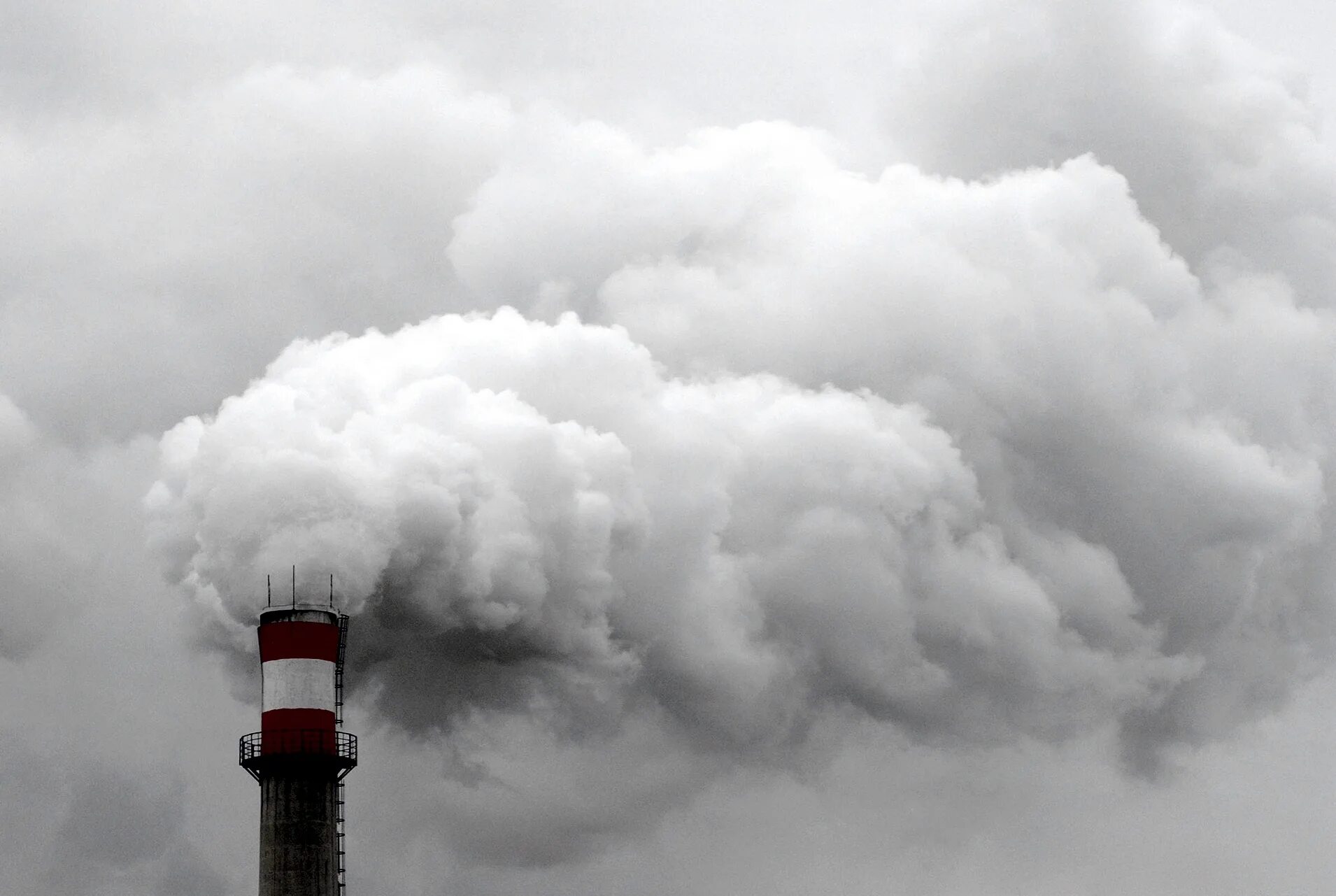 Загрязнение атмосферы углекислым газом. Аэрозоли в атмосфере. Аэрозоли загрязнение. Улавливатель углекислого газа. Аэрозоли климат.