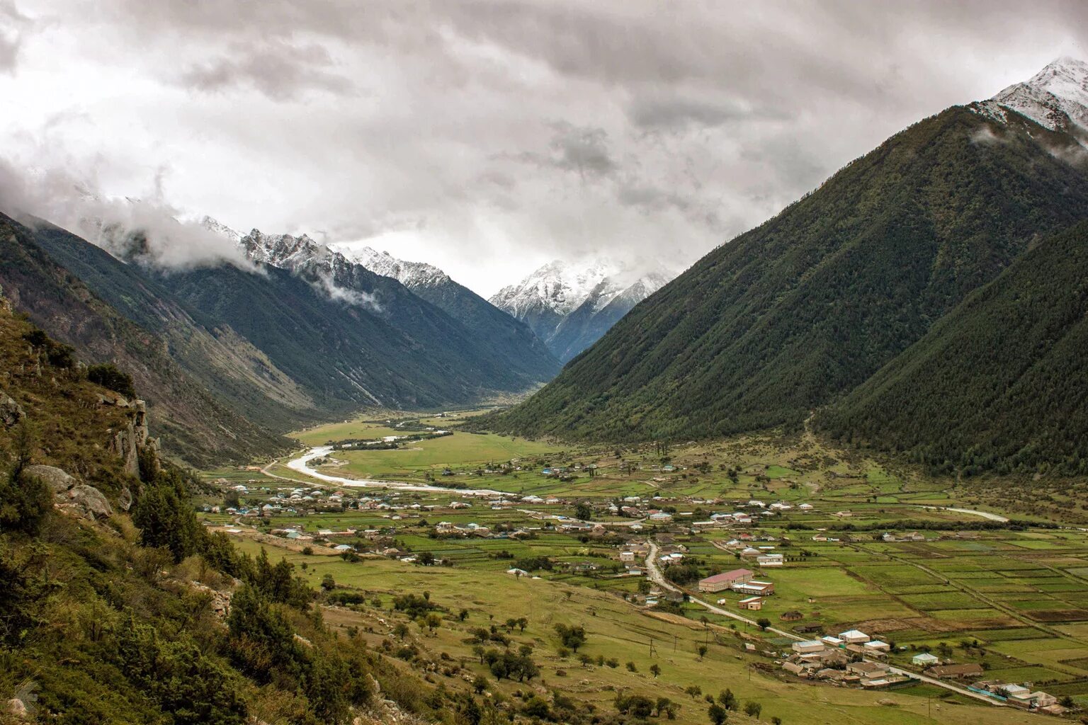 Хурзук карачаево-черкесия. Карачаевцы хурзук. Хурзук карачаево-черкесия. Долине реки уллу-хурзук. Карт джурт кчр.