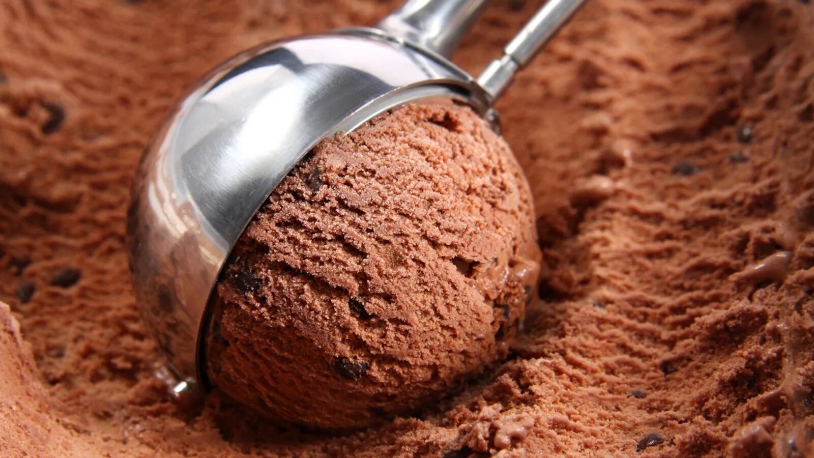 Шоколадное мороженое. Шоколадное мороженое шарик. Мороженое с шоколадом. Шоколадный пломбир. Choco ice