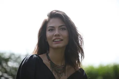 Кайра оздемир