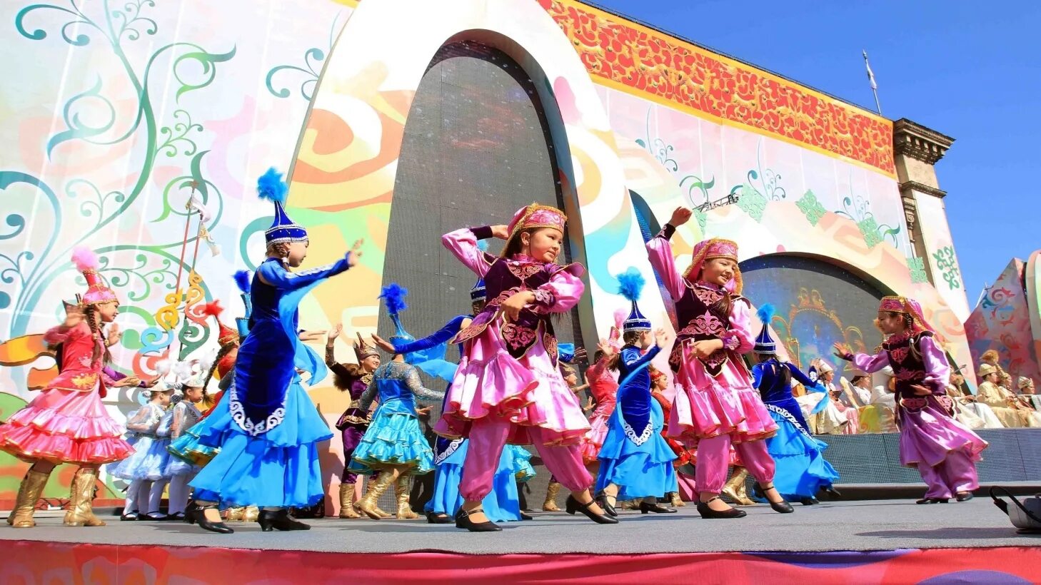 Фото на наурыз. Казахские народные праздники. Наурыз. Наурыз мейрамы в Казахстане. Празднование Наурыза.