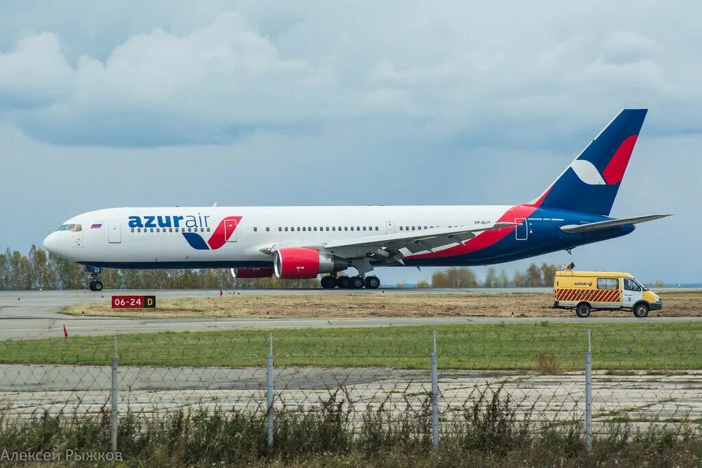Boeing 767 Азур. Азур 767-300