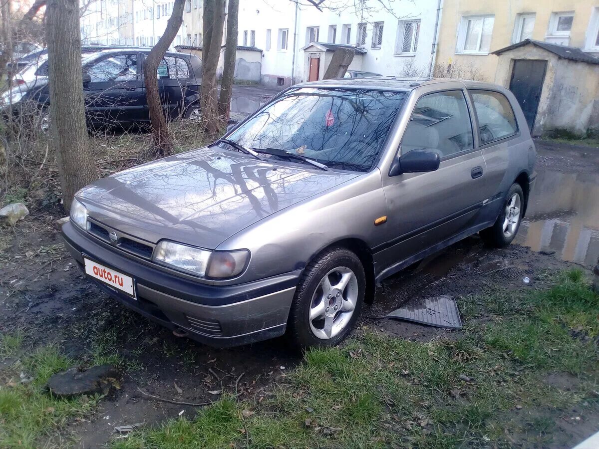 Ниссан санни годы выпуска. Nissan Sunny 1992. Ниссан Санни 1992 хэтчбек. Nissan Sunny хэтчбек 1992. Ниссан Санни 1992 1.4.